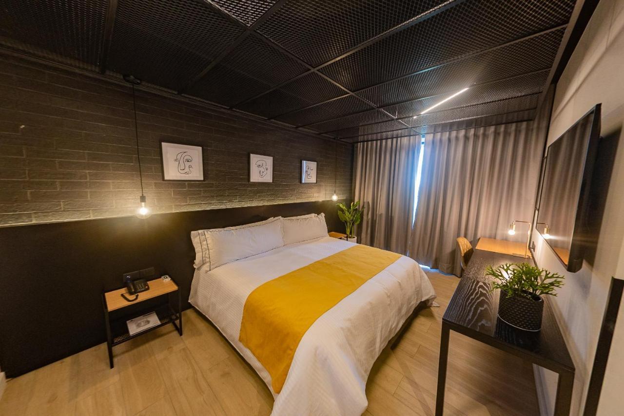 Fulton Business Luxury Hotel Гвадалахара Екстер'єр фото