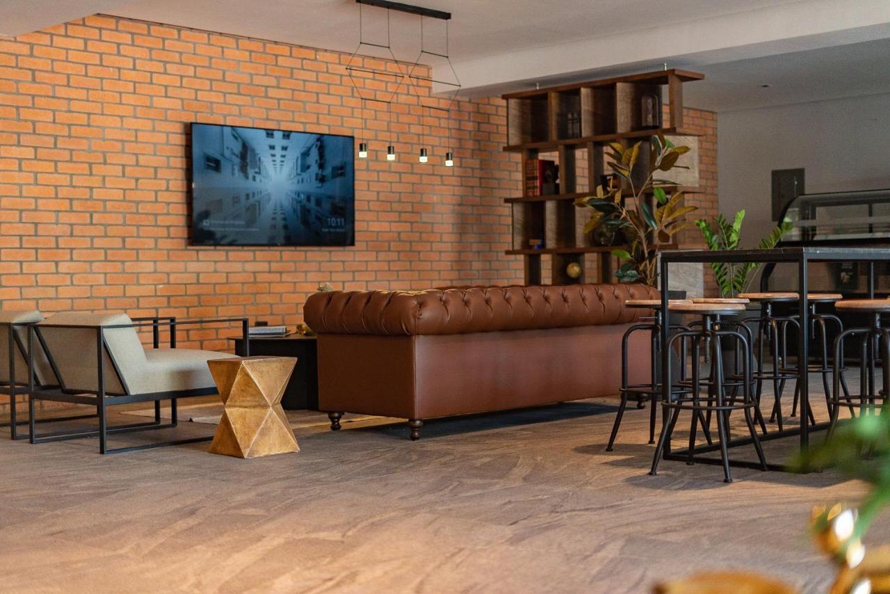 Fulton Business Luxury Hotel Гвадалахара Екстер'єр фото